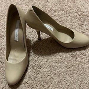 Women's Heels Pumps Maripe Tan Size 6 Leather Upper Material 3 1/2 Inch Heel